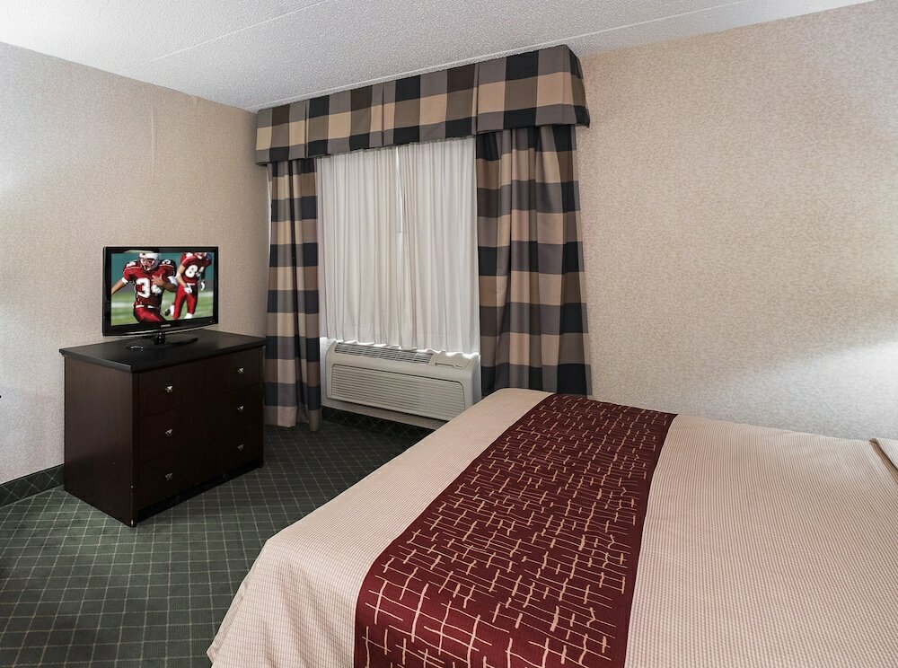 Фото Red Roof Inn Hartford - New Britain
