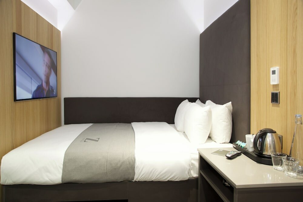 Фото The Z Hotel City