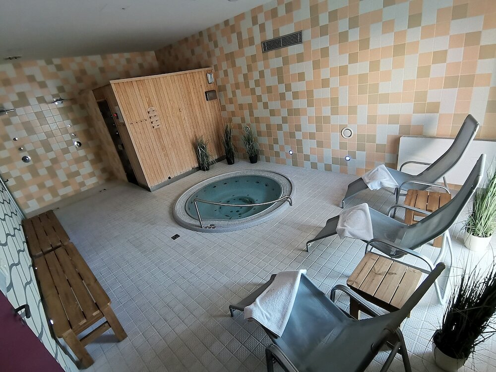 Фото Hotel Rajska Zahrada