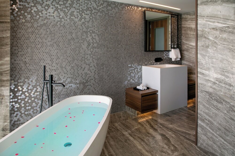 Фото Mercure Larnaca Beach Resort