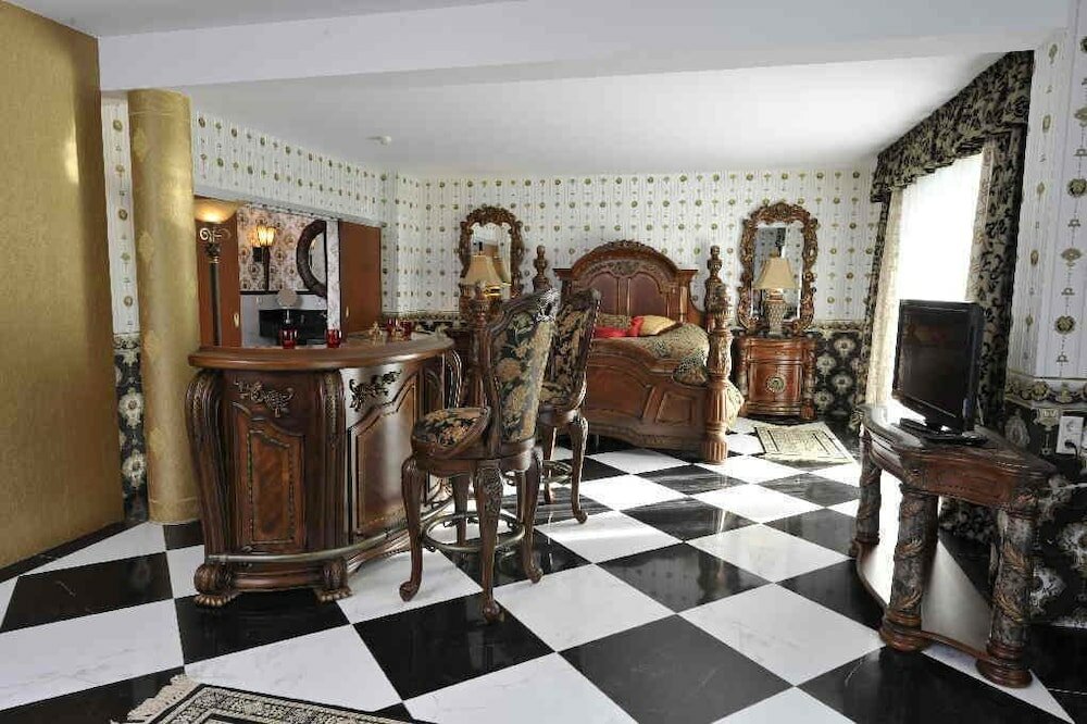 Фото Landhaus & Burg Hotel Romantik