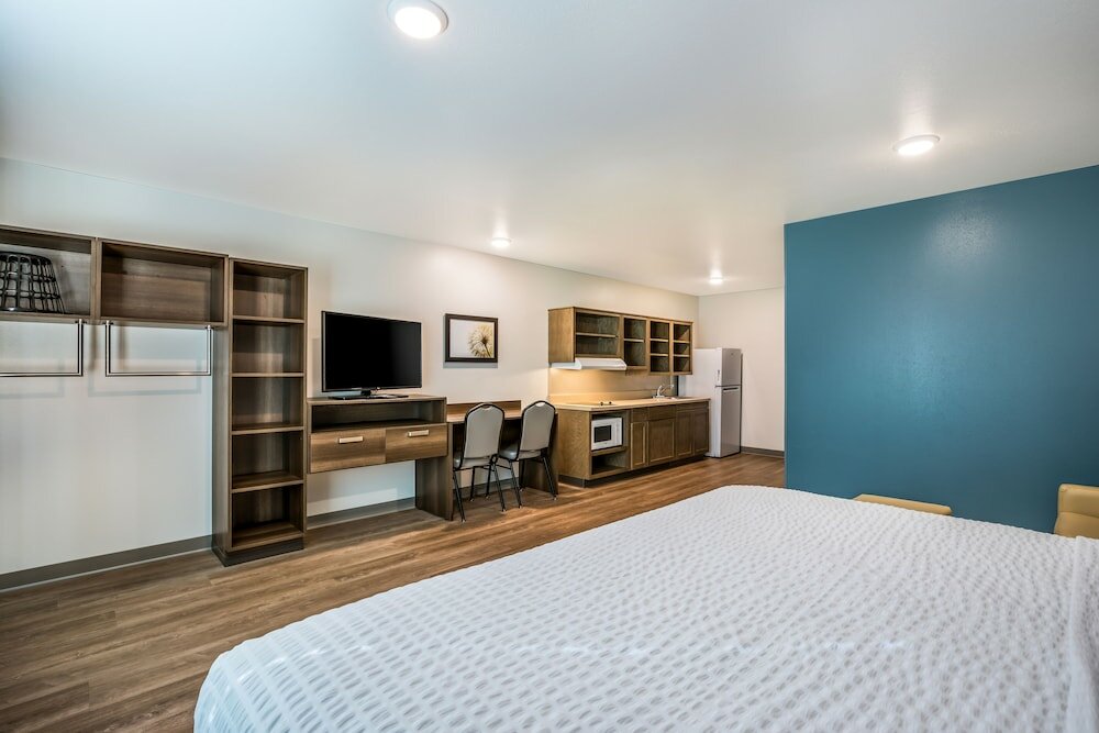 Фото WoodSpring Suites Portland Vancouver