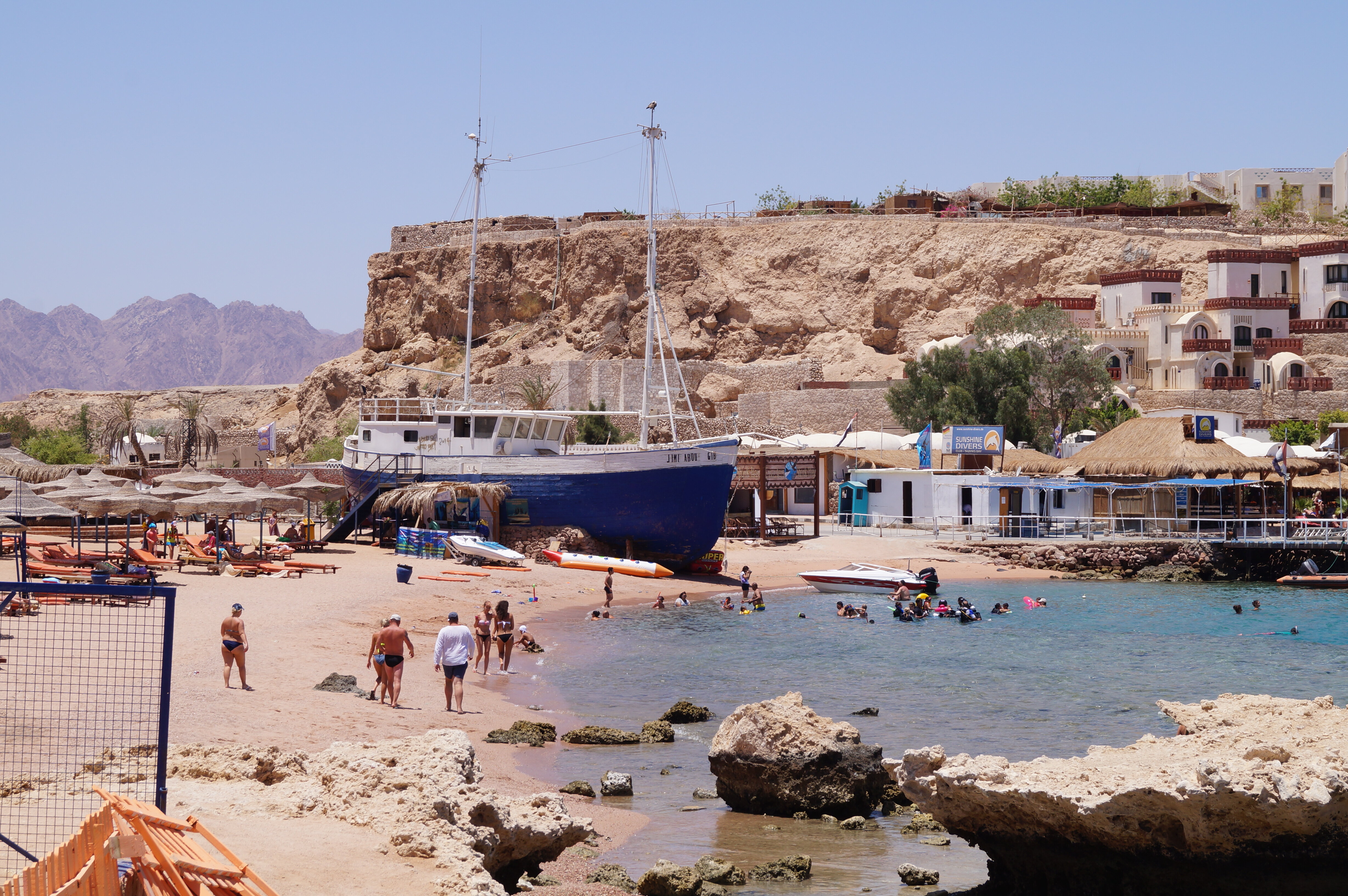 Фото Coral Beach Resort Tiran