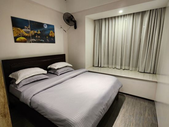 Фото Elizabeth Golf Apartment