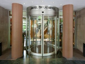Гостиница Nh Valencia Las Artes