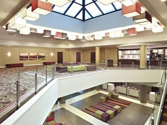 Фото Delta Hotels by Marriott Saskatoon Downtown