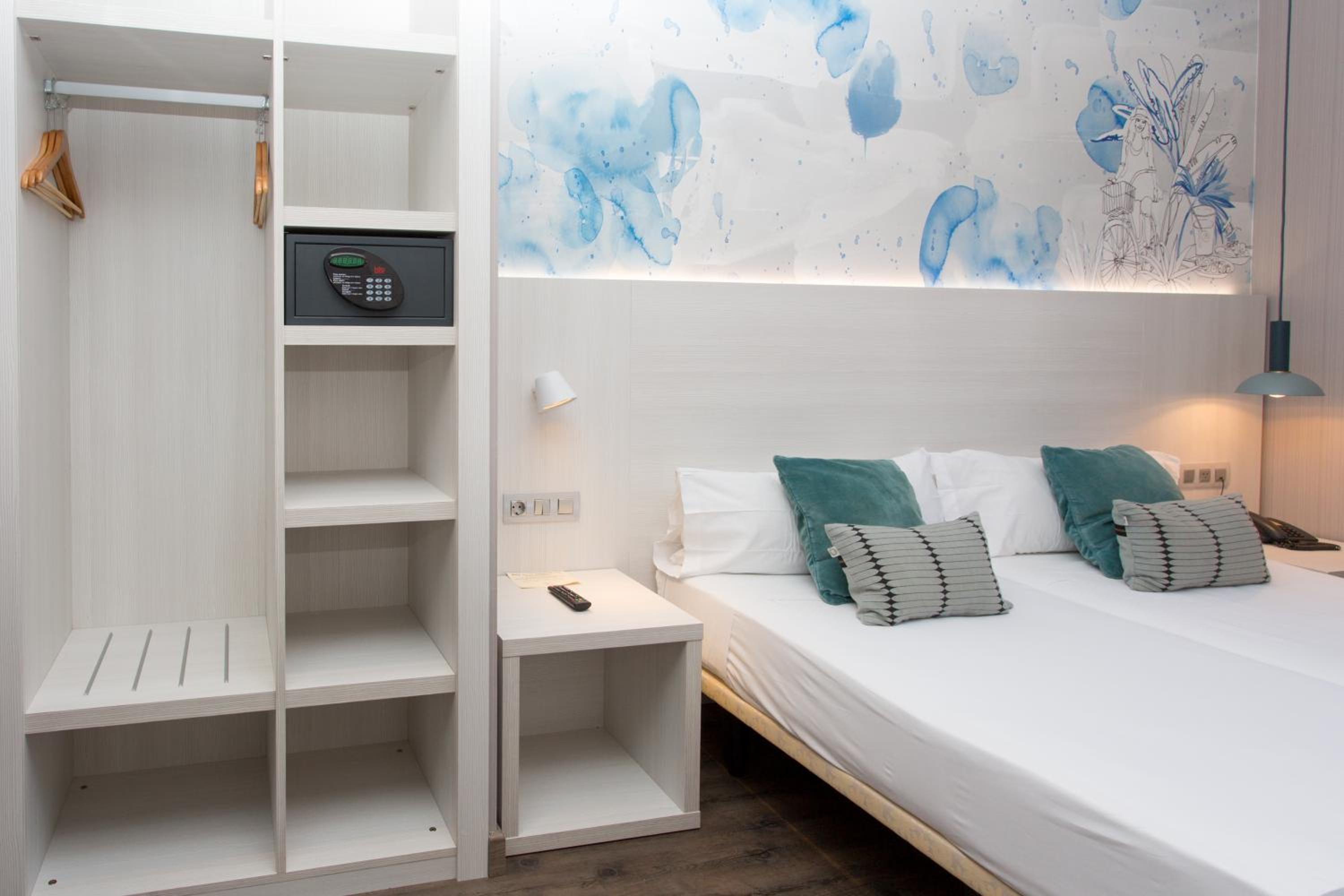 Фото Opera Ramblas