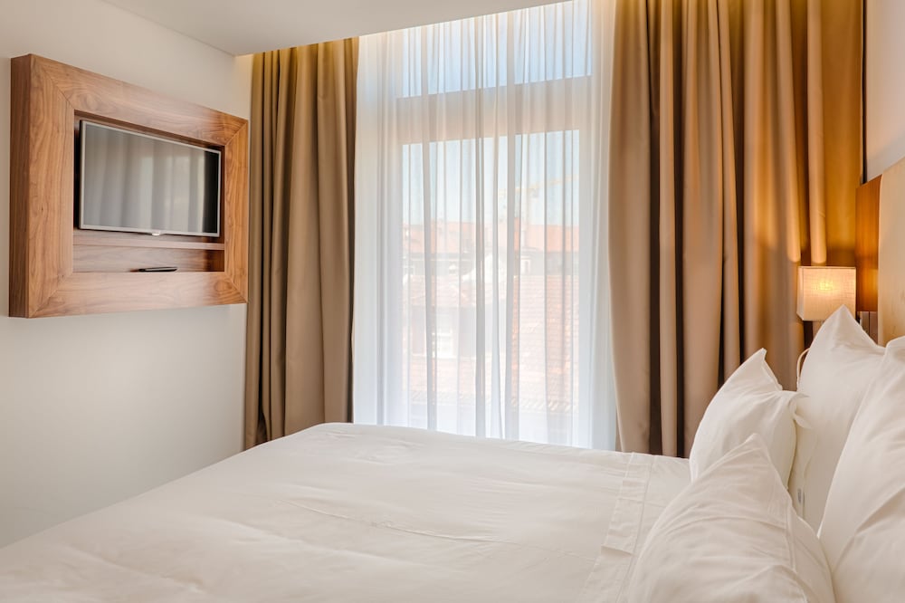 Фото Premium Porto Downtown