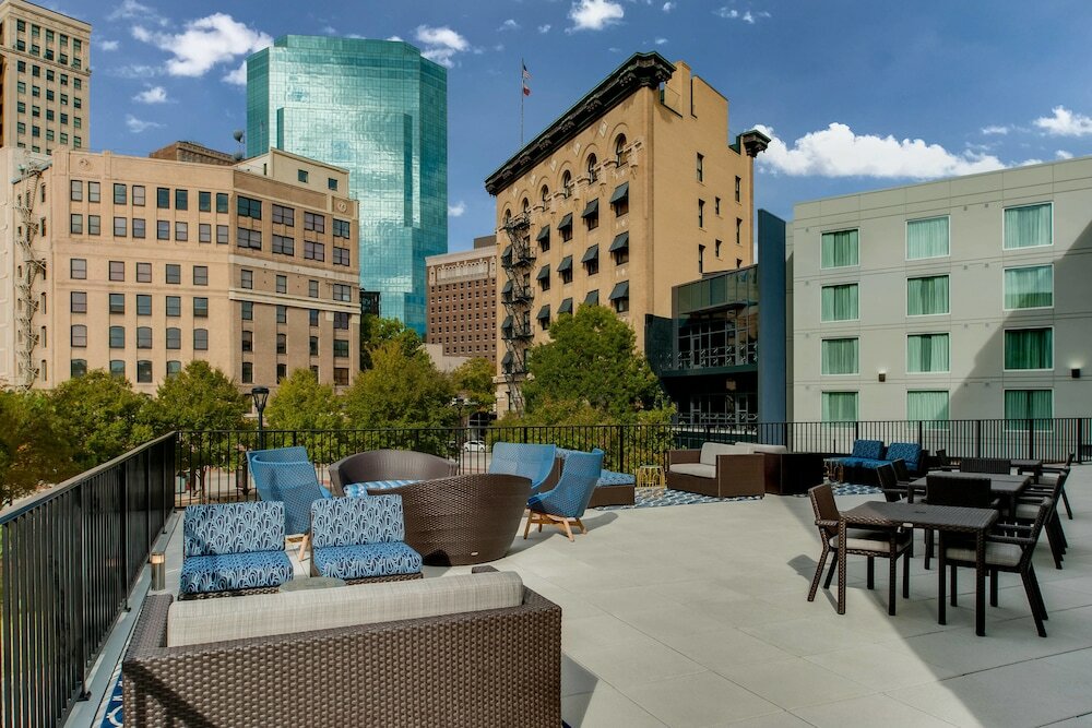 Фото Fairfield Inn & Suites Fort Worth Downtown/Convention Center