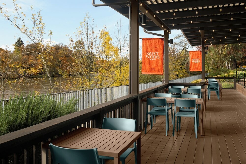 Фото Valley River Inn