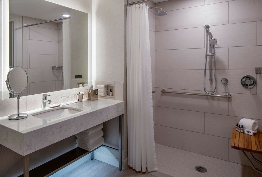 Фото Hyatt Regency Portland at the Oregon Convention Center