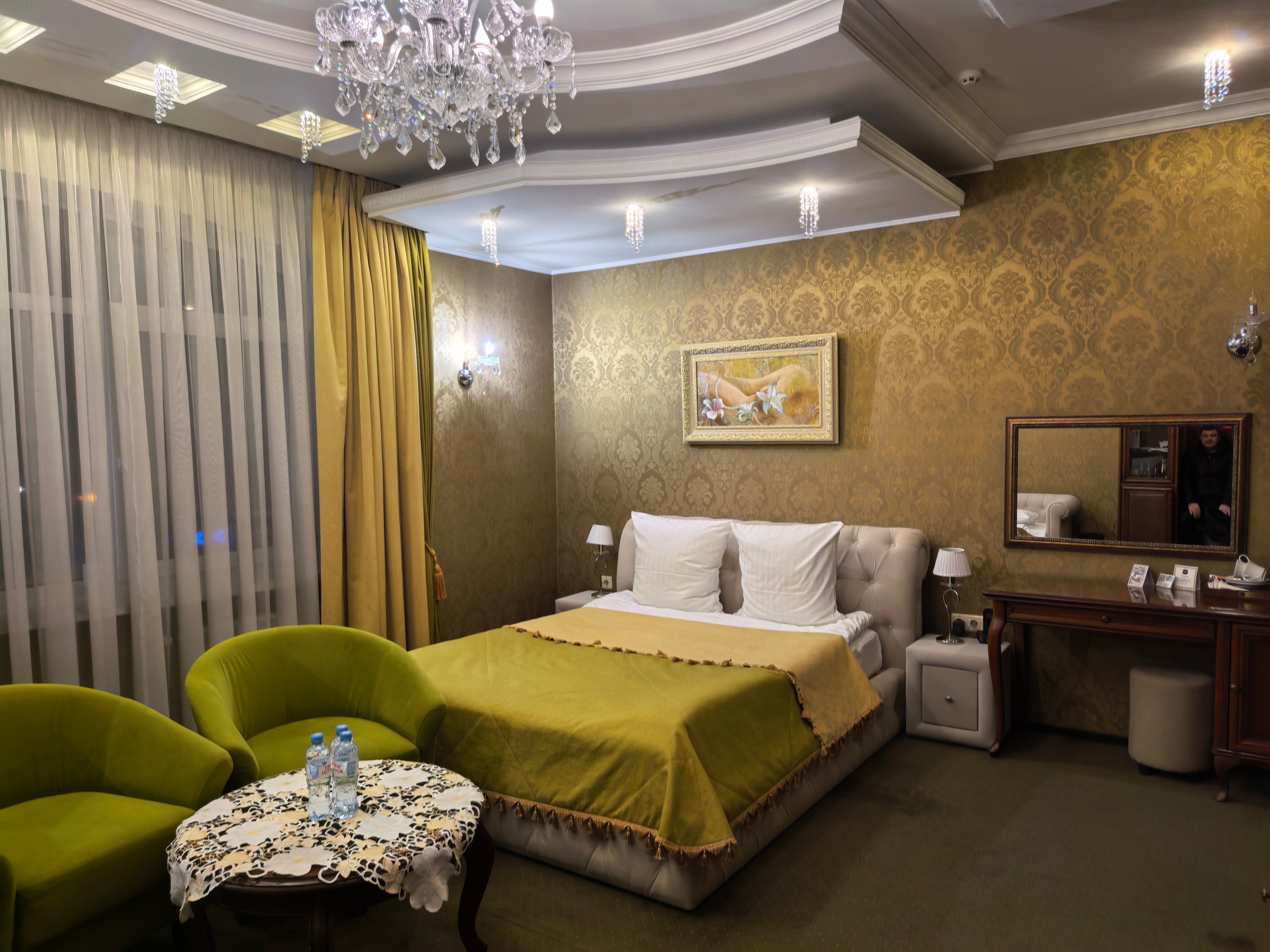 Фото Замковый