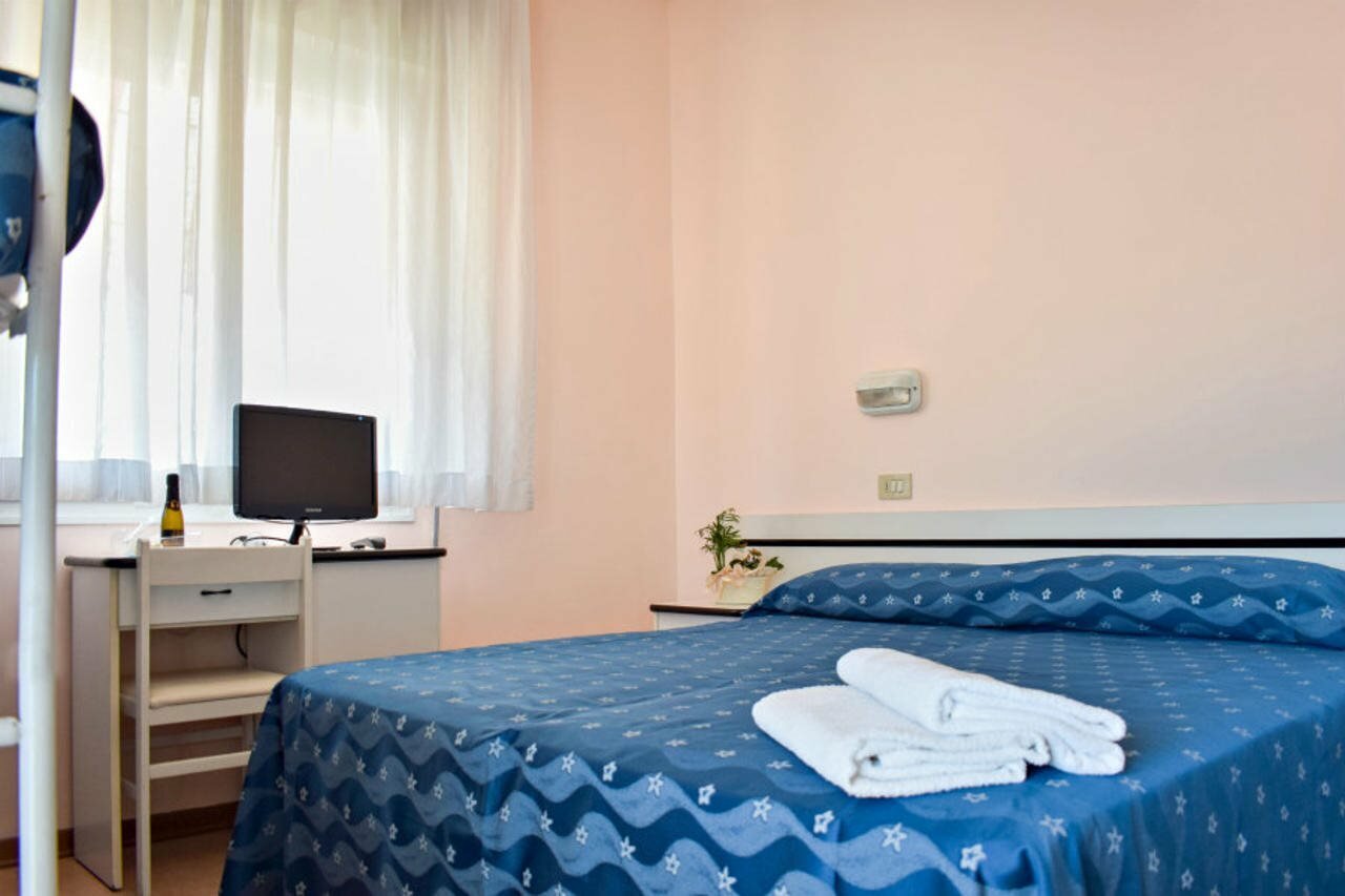 Фото Hotel Ville de Paris