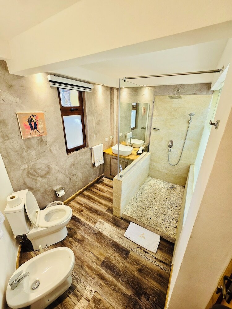 Фото La Villa Boutique Hotel