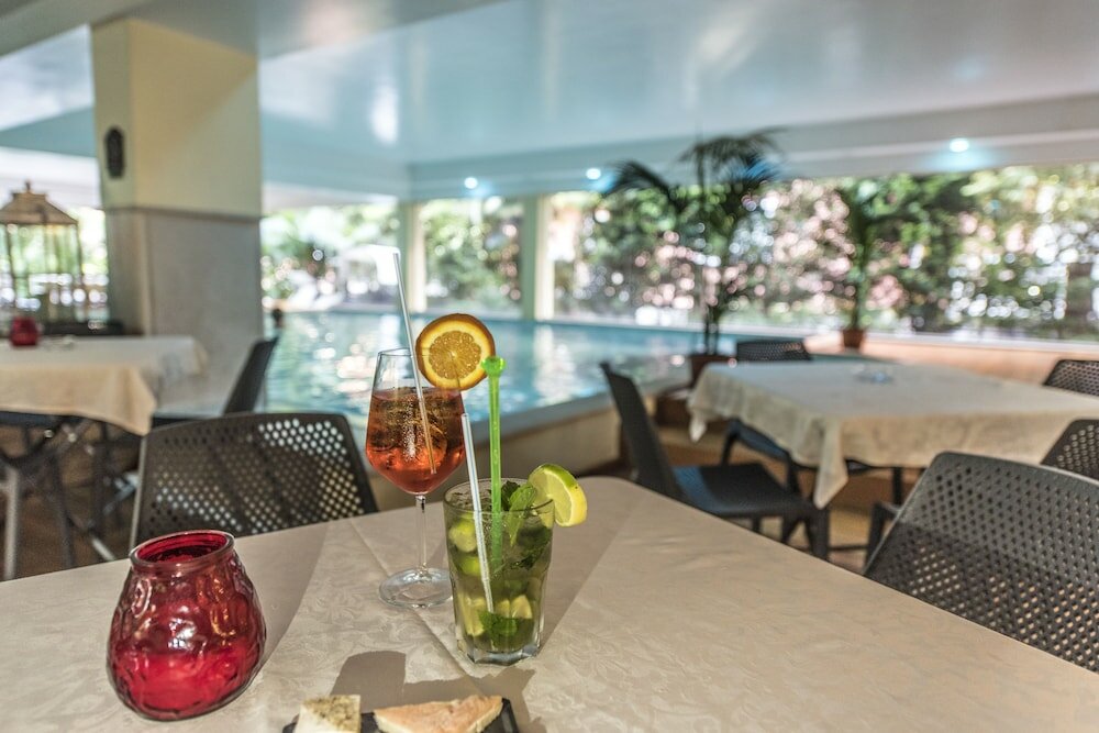 Фото Admiral Hotel Villa Erme