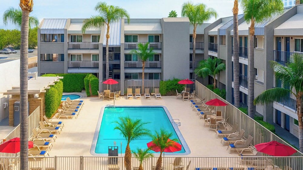 Фото Motel 6 Anaheim Maingate