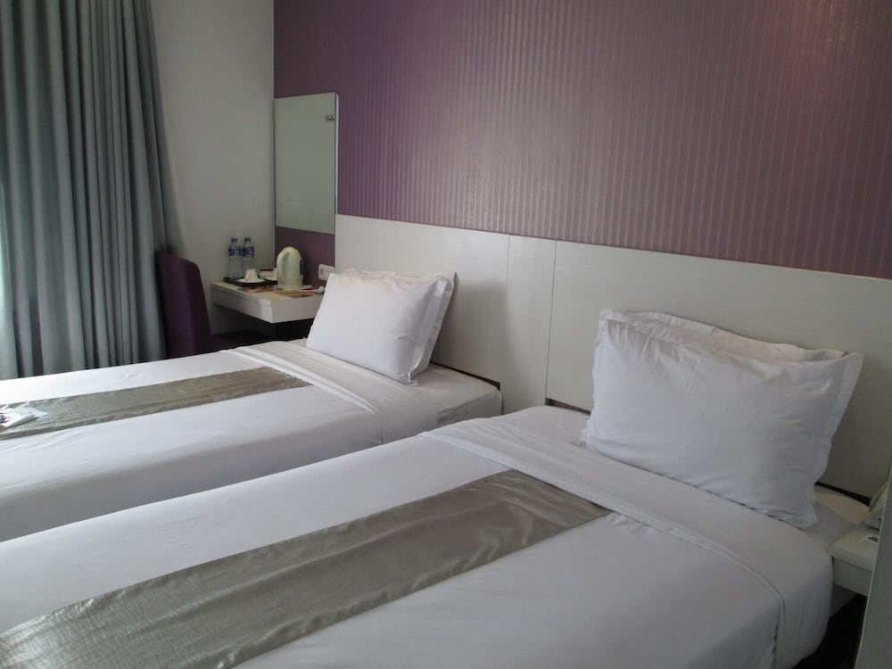 Фото Hotel Vio Express Surapati Bandung