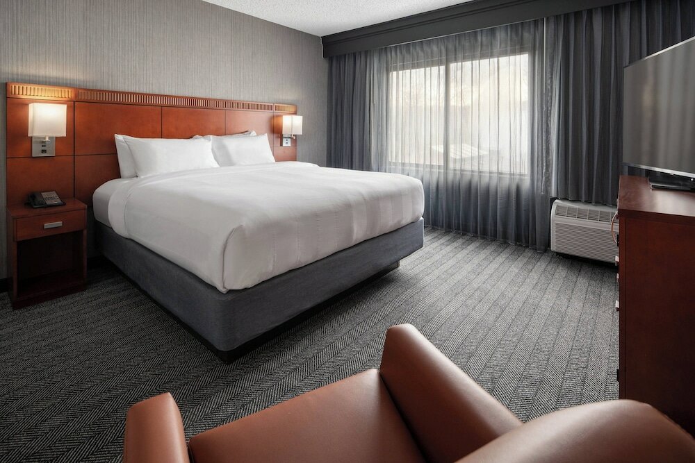 Фото Courtyard by Marriott Seattle Southcenter