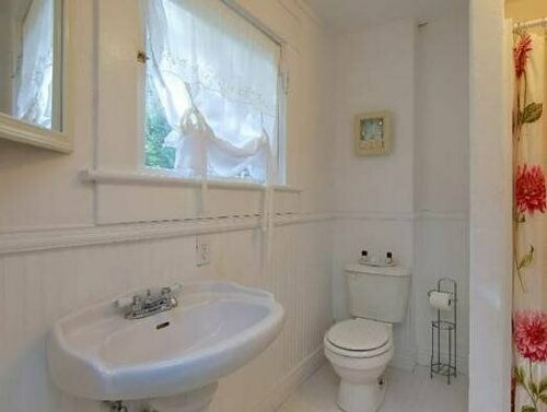 Гостиница The Londoner Bed & Breakfast в Брадентоне