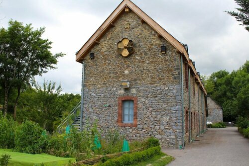 Гостиница Echologia Logements Insolites в Лавале