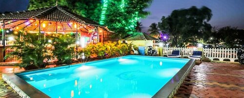 Гостиница FabHotel Yoyo Cottage With Pool, Chapora Fort в Вагаторе