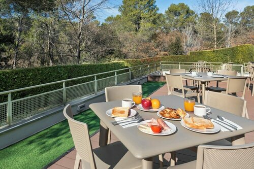 Гостиница B&b Hotel Barcelona Sant Cugat в Сант-Кугате-дель-Вальесе