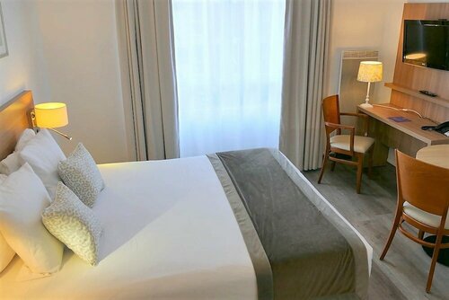 Гостиница Séjours & Affaires Paris Vitry в Кретее