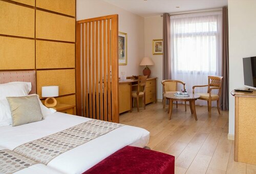 Гостиница Hotel Eden в Бетюне