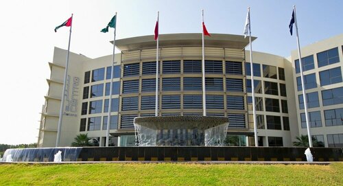 Гостиница Centro Sharjah Rotana в Шардже
