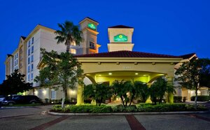 Гостиница La Quinta Inn & Suites by Wyndham Orlando i Drive/Conv Ctr