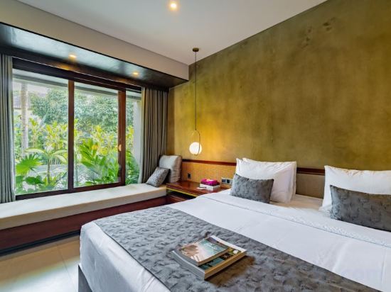 Фото Japa Suites & Villas