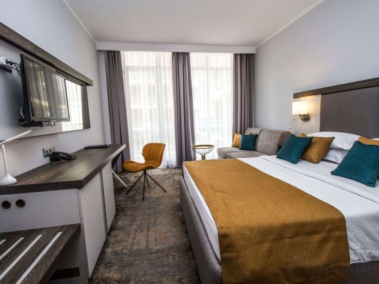 Фото Best Western Plus Premium Inn