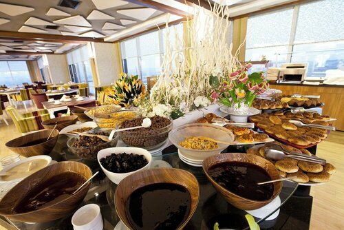 Гостиница Grand Altuntaş Hotel в Гюзельюрте