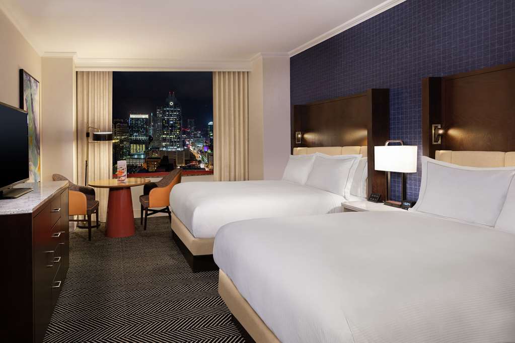 Фото Hilton Austin