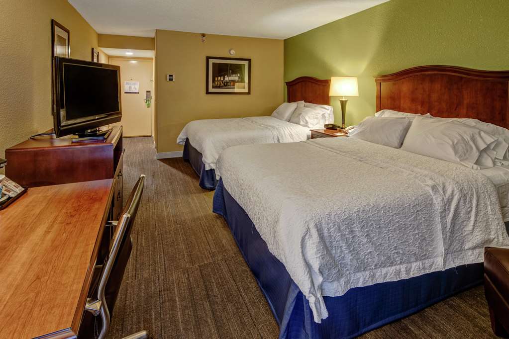 Фото Hampton Inn Raleigh Cary