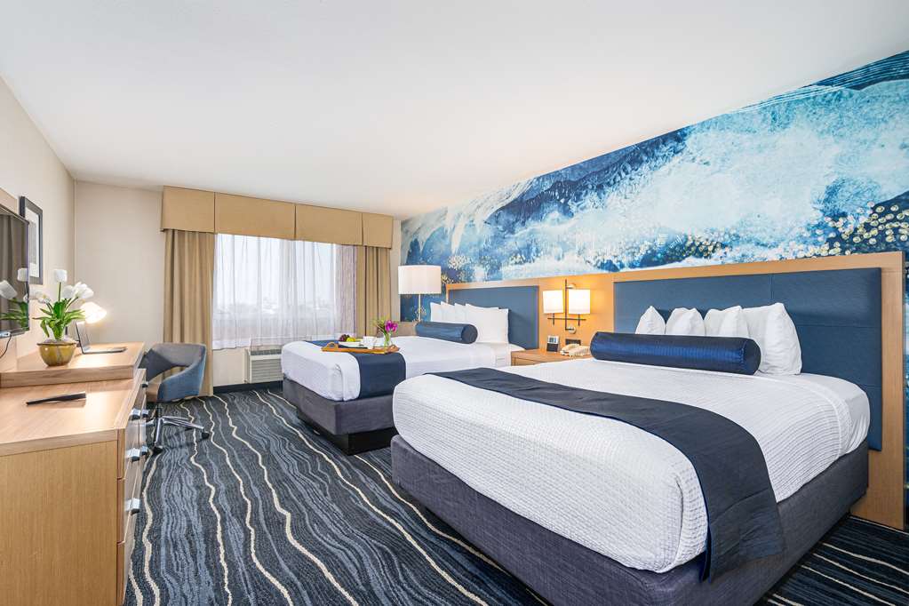 Фото Best Western Plus Marina Gateway Hotel