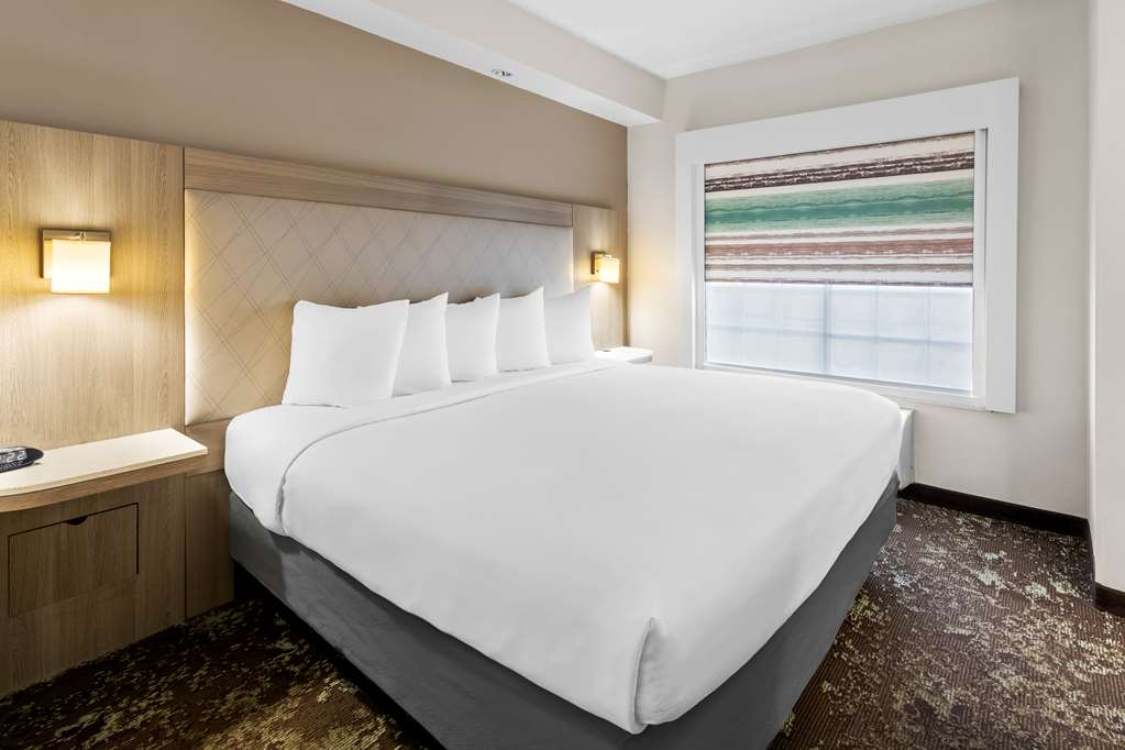 Фото Best Western Worlds of Fun Inn & Suites