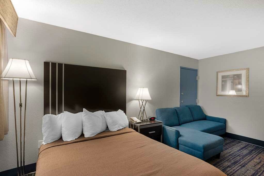 Фото Best Western Plus Reading Inn & Suites