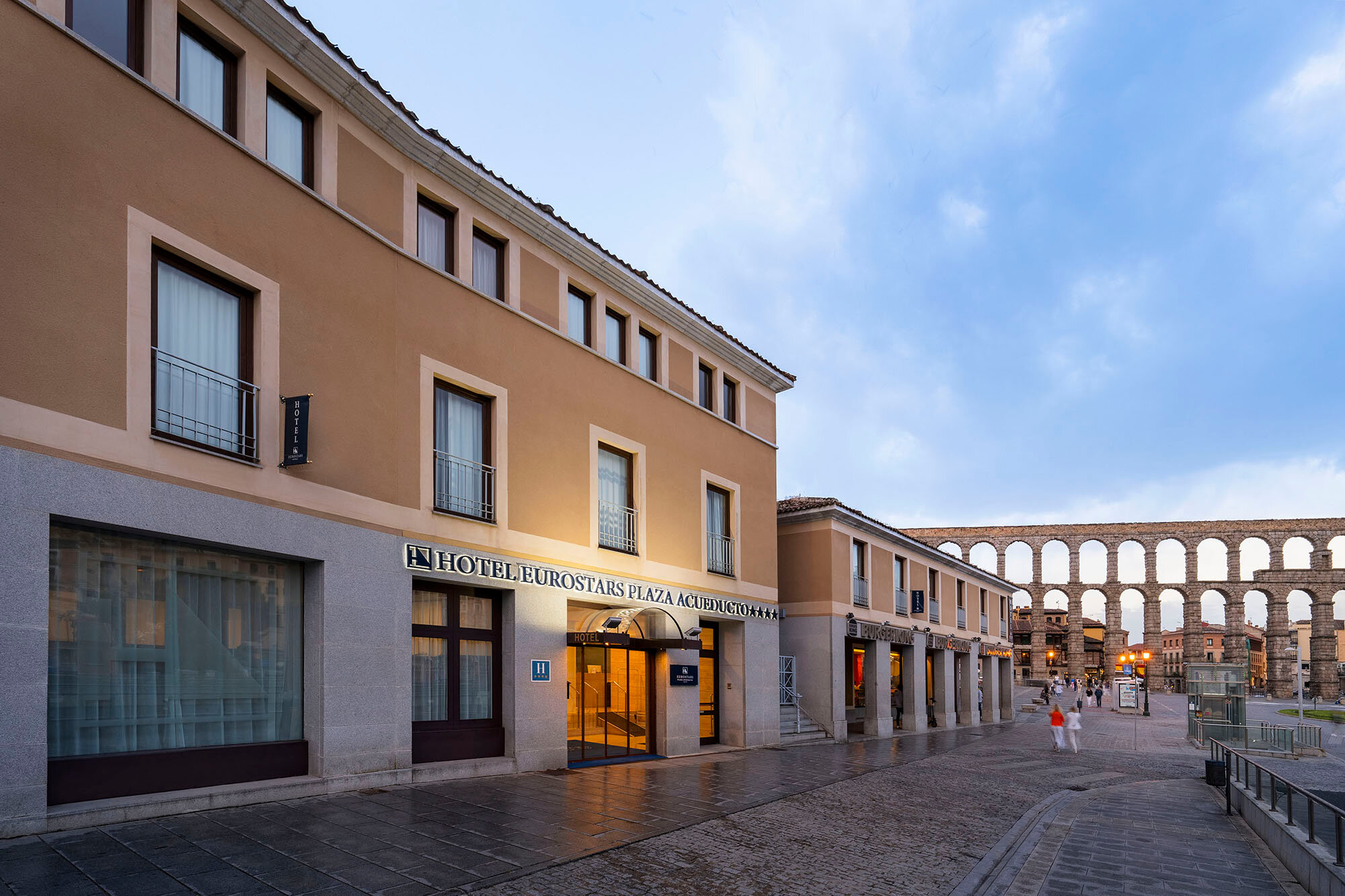 Фото Eurostars Plaza Acueducto