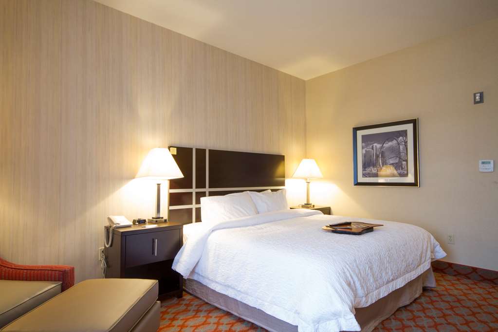 Фото Hampton Inn Marshall