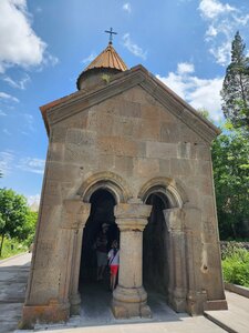 Церковь Св.Арутюна (Kotayk Region, Tsaghkadzor) ، الكنيسة الرسولية الأرمنية