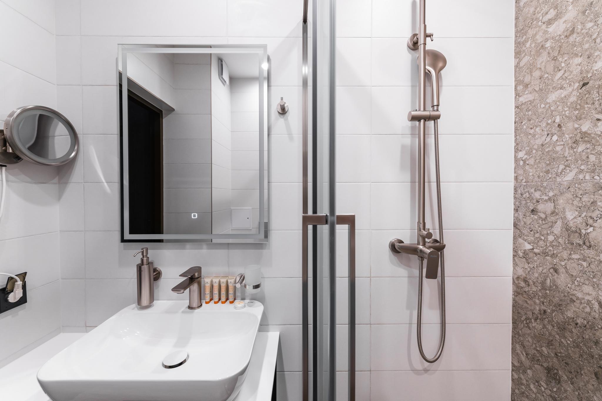 Фото Miracle Garden Hotel