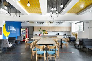 Хостел Luna Capsul Hotel