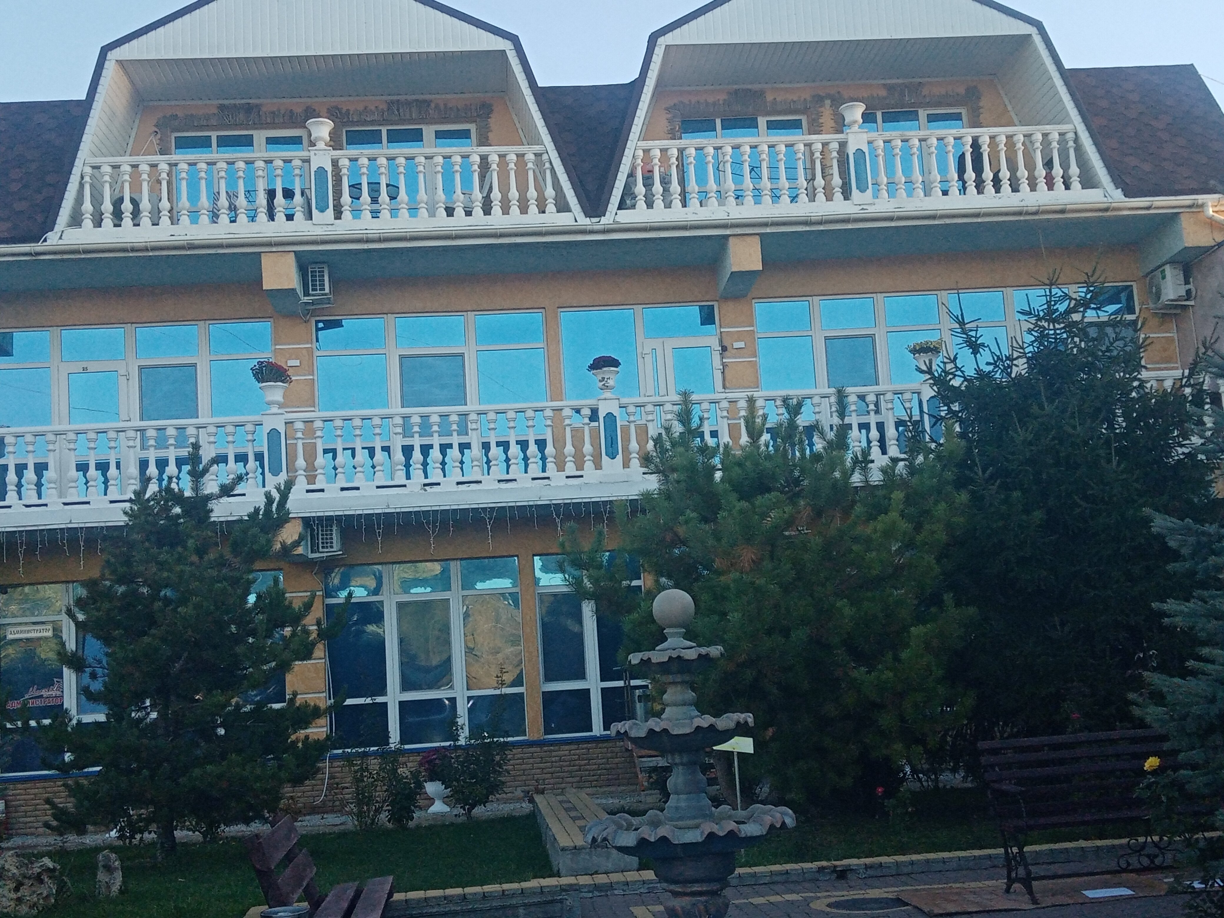 Фото Марсель