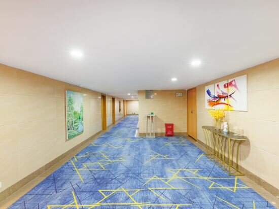 Фото Zhuhai Special Economic Zone Hotel