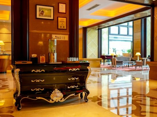 Фото Grand International Hotel Guangzhou