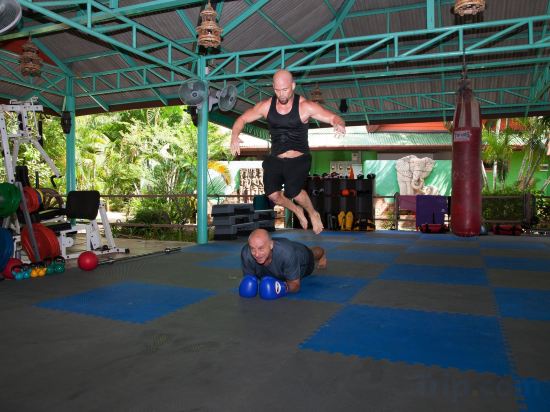 Фото Friendship Beach Resort & Atmanjai Wellness Centre