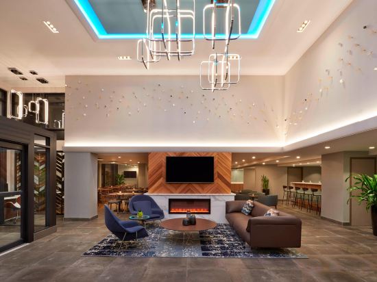 Фото Fairfield by Marriott Montreal Downtown