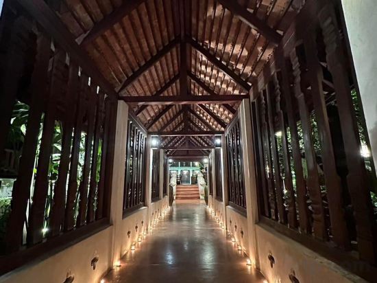 Фото The Rim Resort