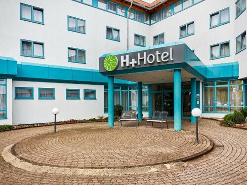 Внешний вид отеля H+ Hotel Stuttgart Herrenberg в Херренберге, фото 2